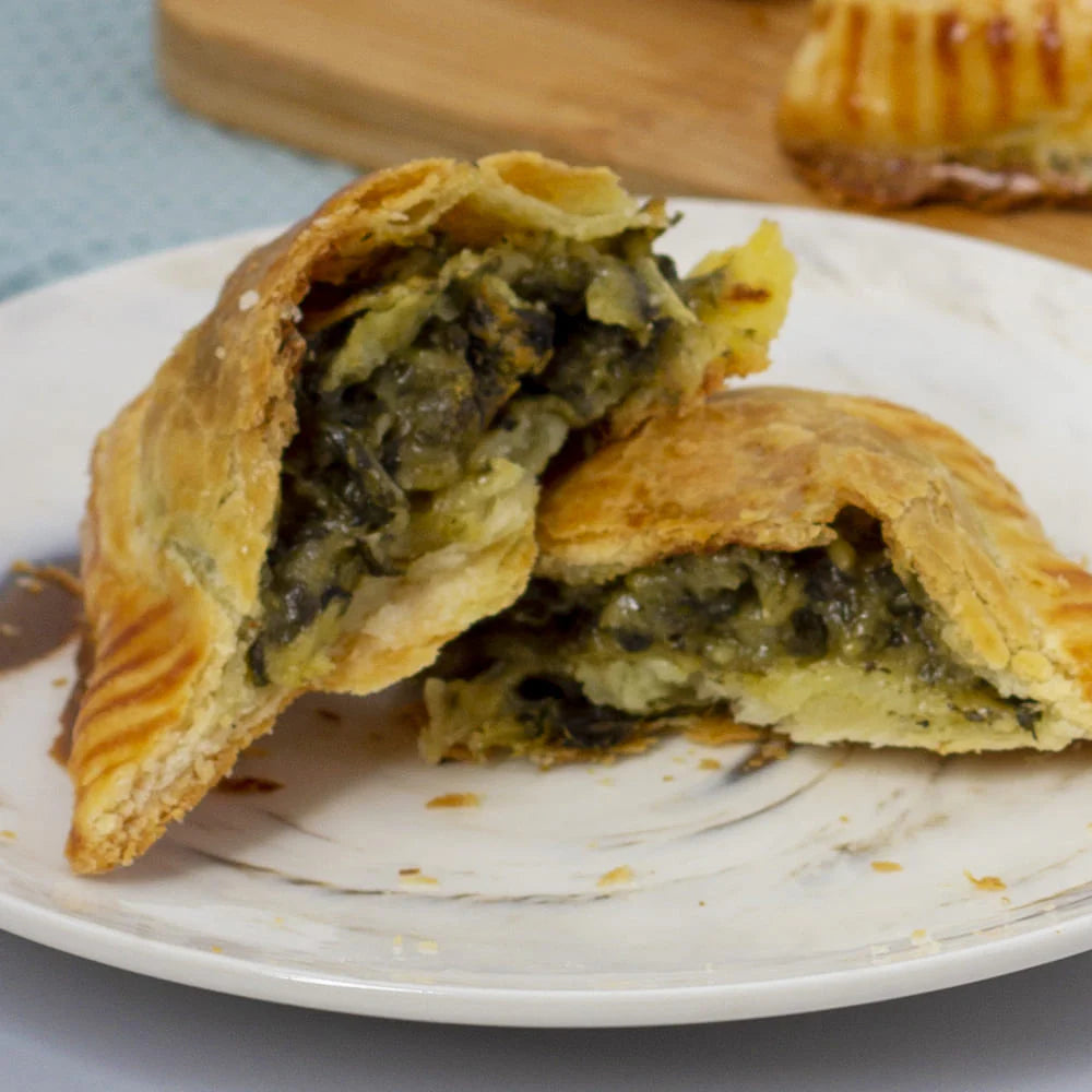 1-pc. Spinach & Cheese Pie - Contis Bakeshop