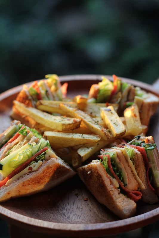 Clubhouse Sandwich - Mesa De Amor