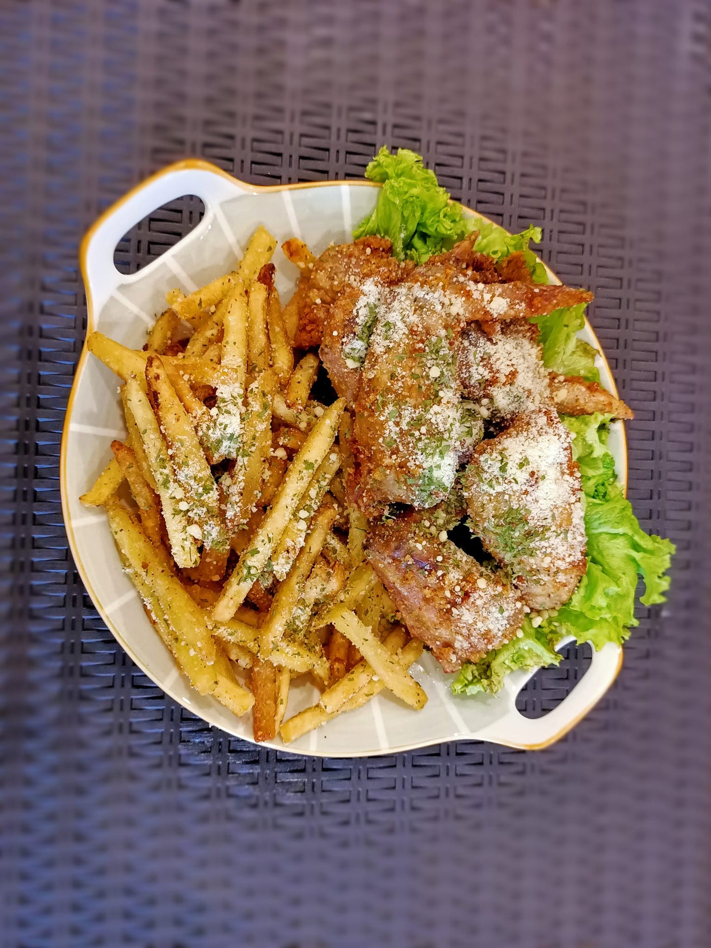 Parmesan Flavored Chicken Wings - Instant Venue Cafe