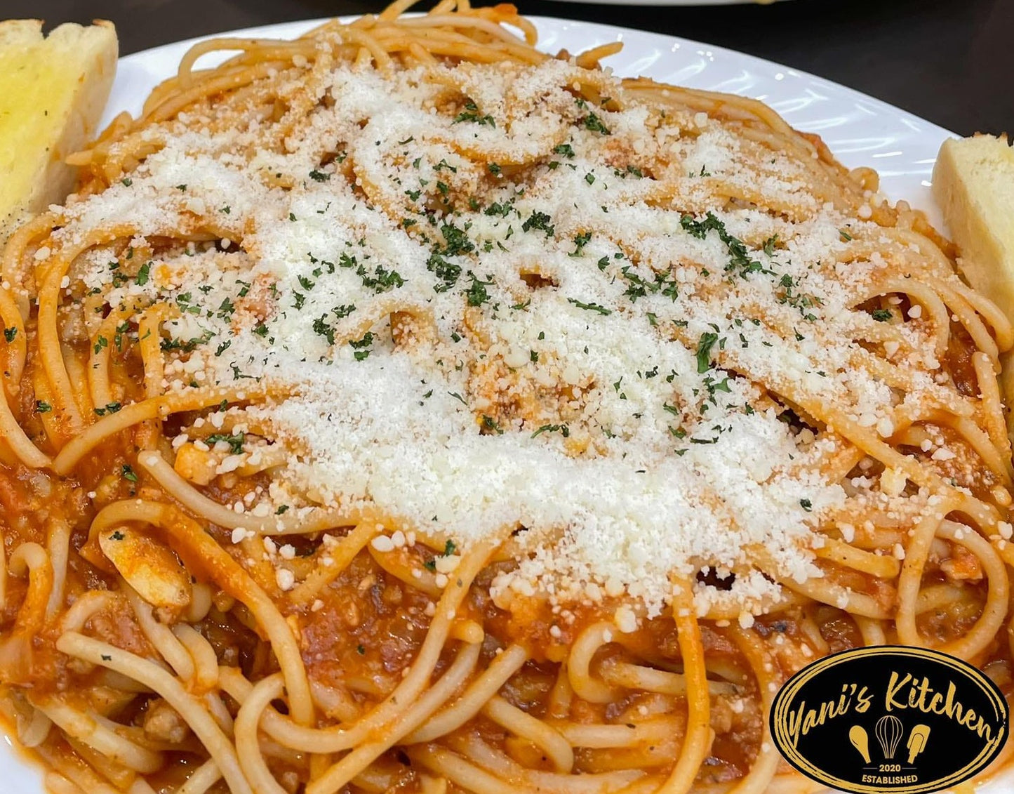 Spaghetti Bolognese Solo - Yani's Kitchen